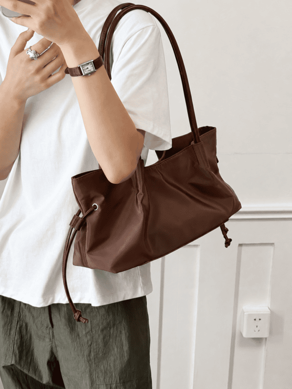 Minimalist Ruched Drawstring Shoulder Bag – Slouchy East-West Tote Bag with Slim Handles