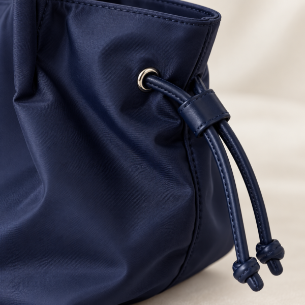 Minimalist Ruched East-West Tote | Cleancarry